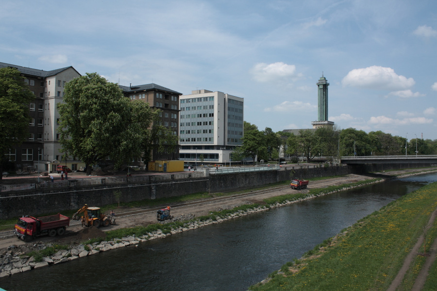 I Ostrava bude mít brzy parníky na řekách a dámy všité do atlasu.